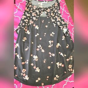 Maurices Size Large Floral  Sleeveless Top